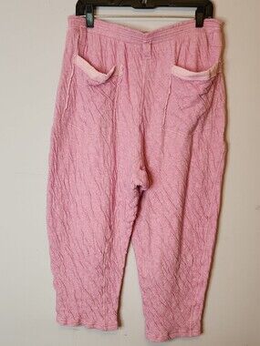 FREE PEOPLE Pink Crinkled Cropped Pants with a Pull on Elastic Waist, size L